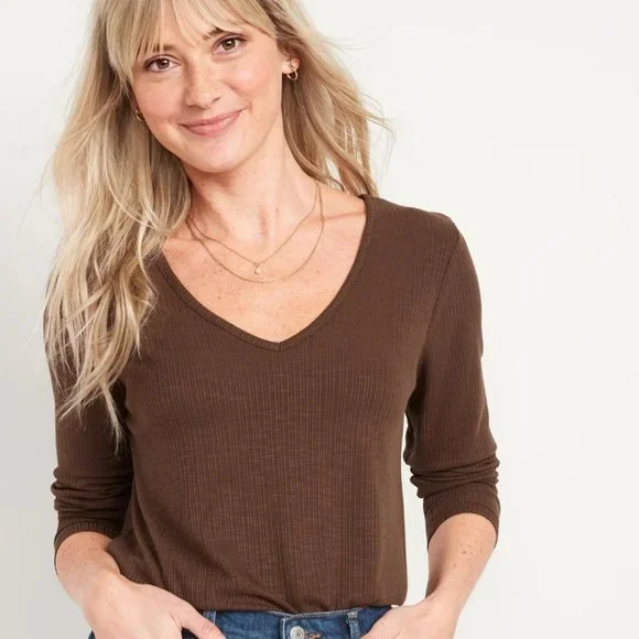 Cocoa Brown V Neck Shirt - Picture 4 of 8